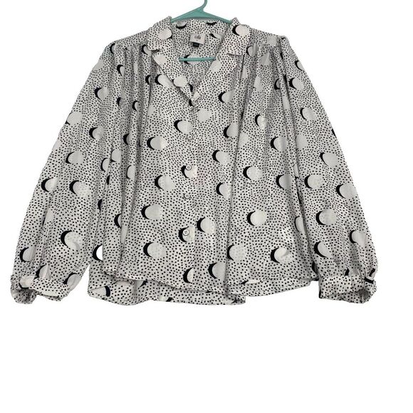 Cabi Eclipse Blouse size S style4340 Moon figures white/Black With Front Buttons - Picture 11 of 11